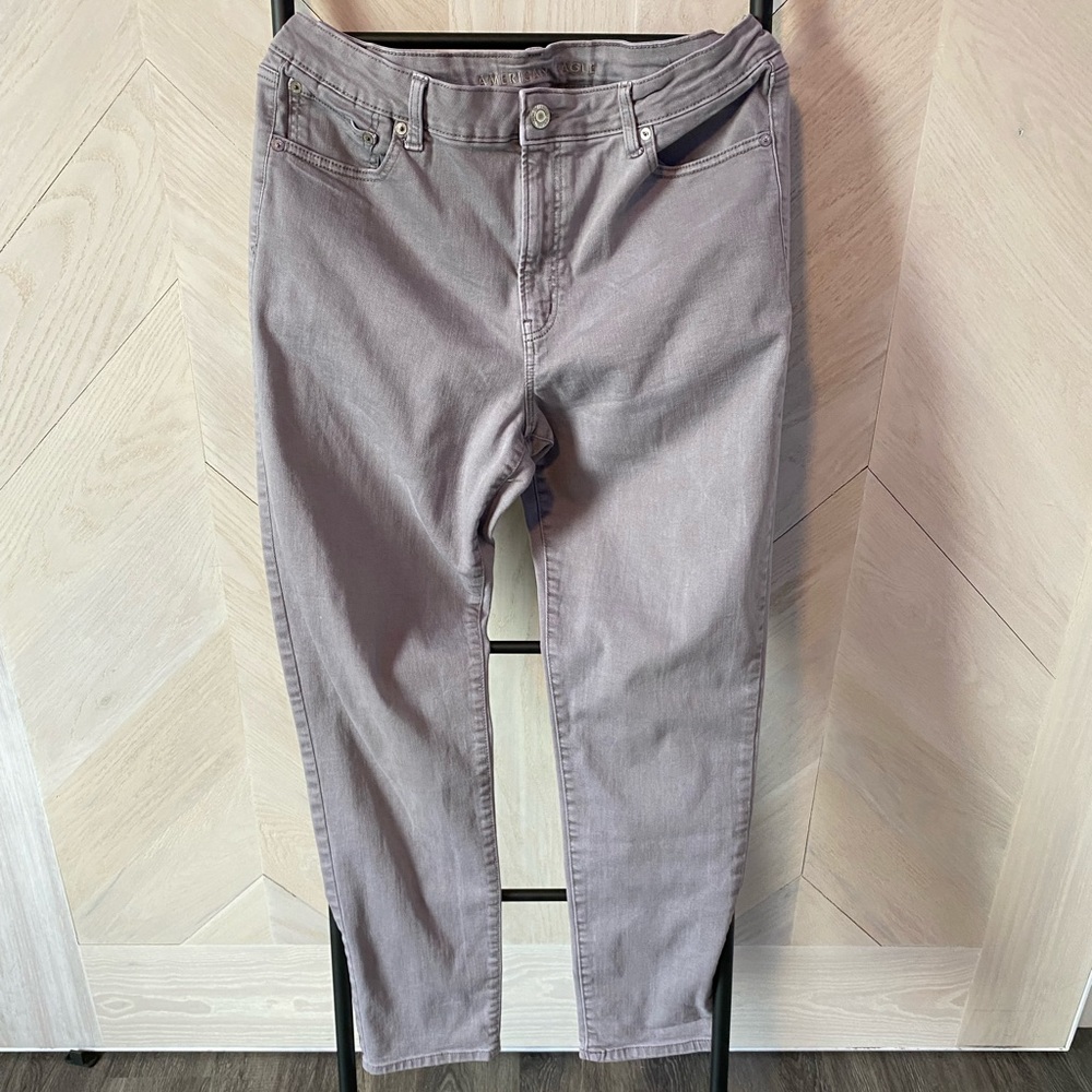 Women’s American Eagle Jeans